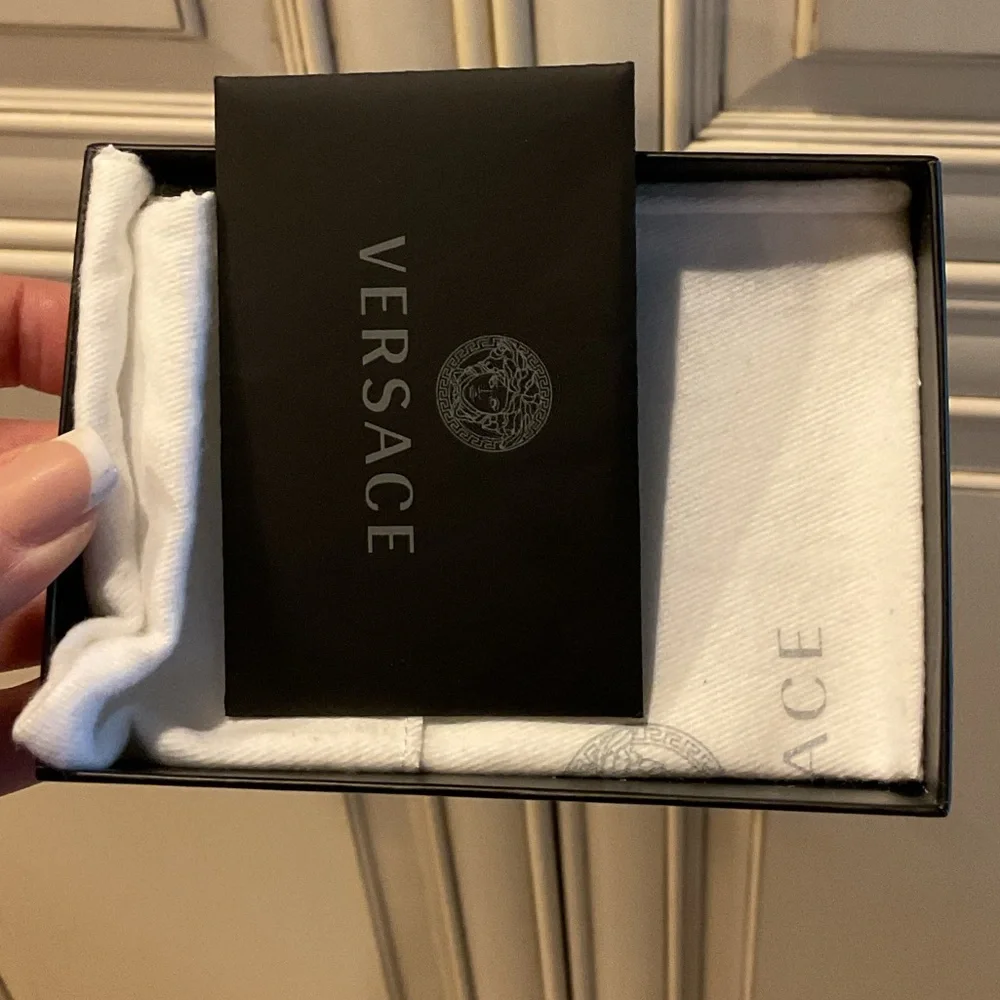 VERSACE CARD CASE - Picture 10 of 13